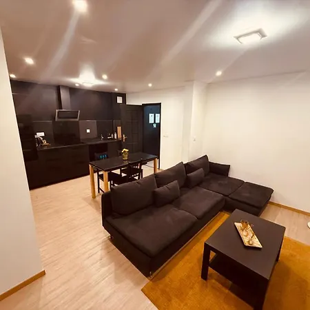 Apartament La Mulhouse, Acces Bale 20min, Proche Gare Tgv Miluza